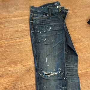 Distressed boyfriend long blue jean capri. Size 4 The Loft